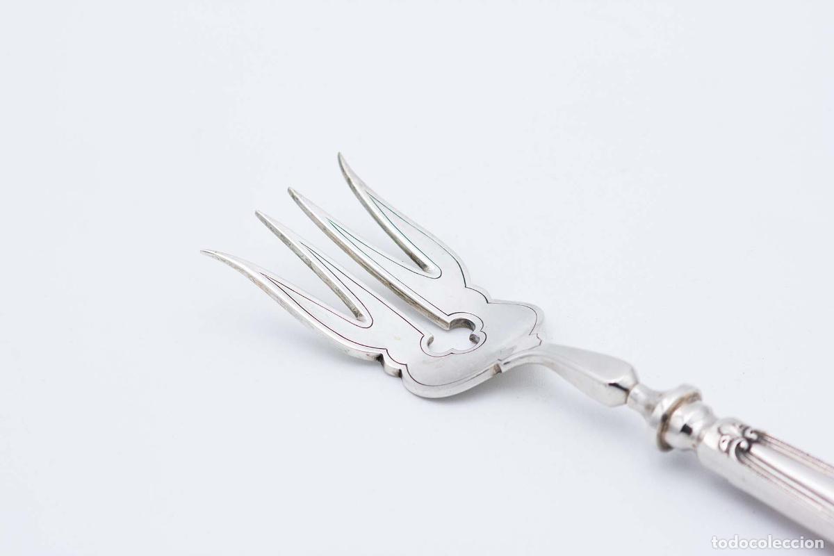 Antig&uuml;edades: Tenedor de plata, para servir pescado - Foto 2