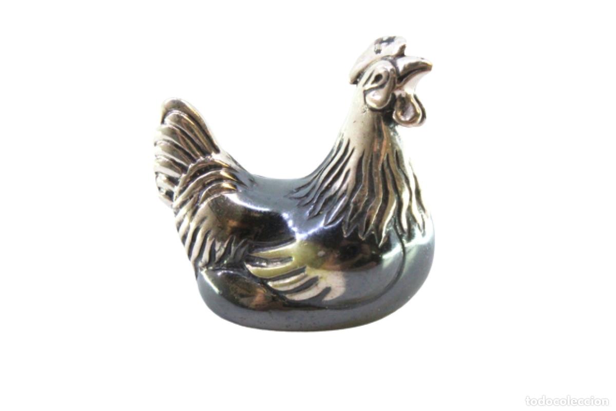 Antig&uuml;edades: Gallina plateada - Foto 1