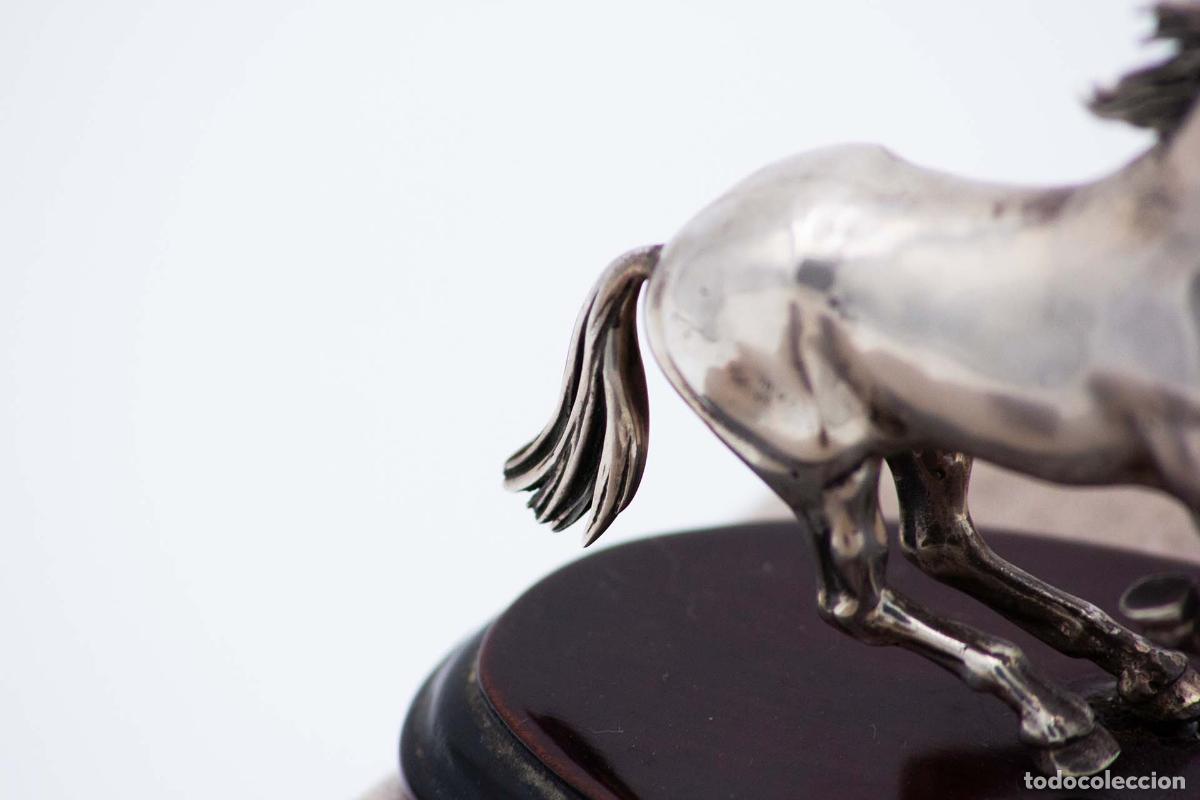 Antig&uuml;edades: Caballo plateado - Foto 3
