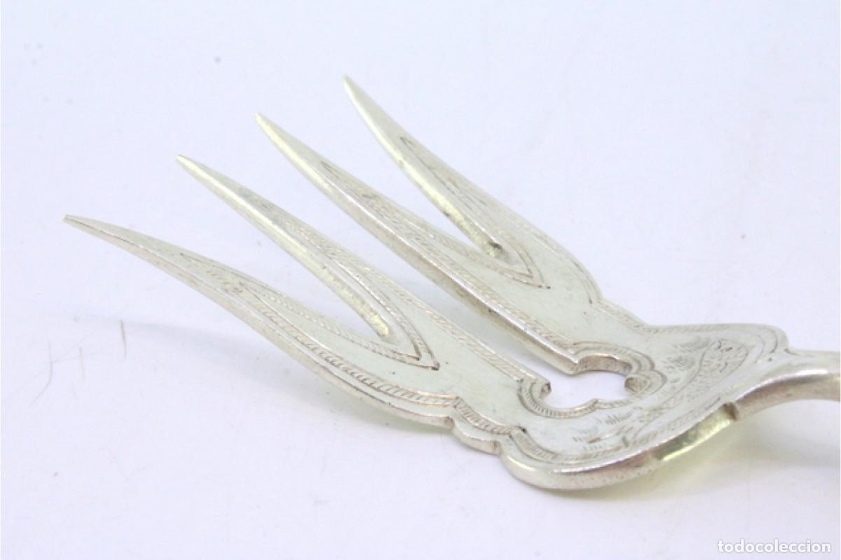 Antig&uuml;edades: Tenedor de plata, para servir pescado - Foto 4