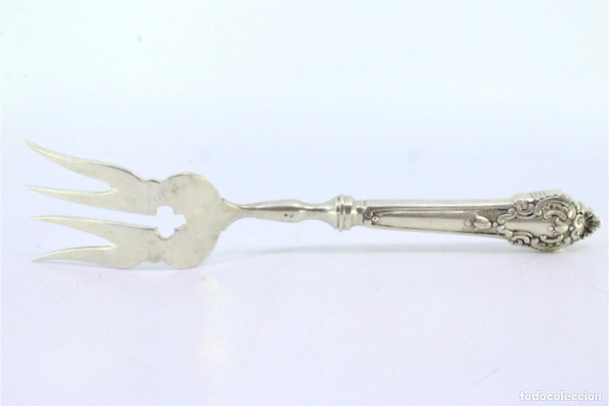 Antig&uuml;edades: Tenedor de plata, para servir pescado - Foto 6