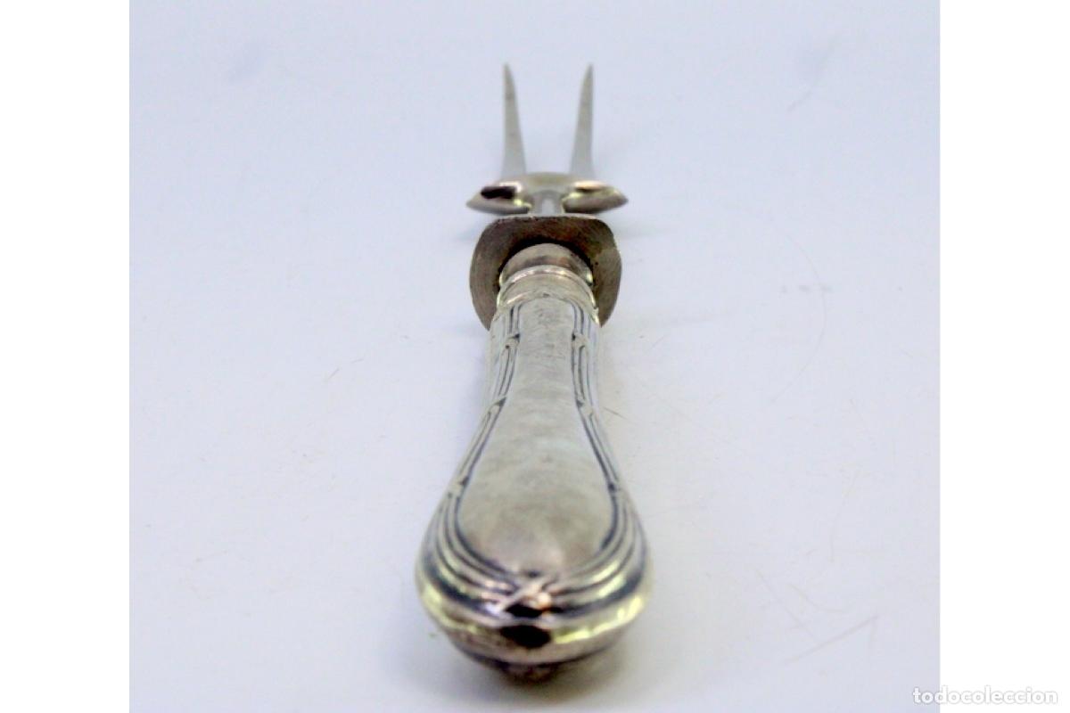 Antig&uuml;edades: Tenedor de plata - Foto 4