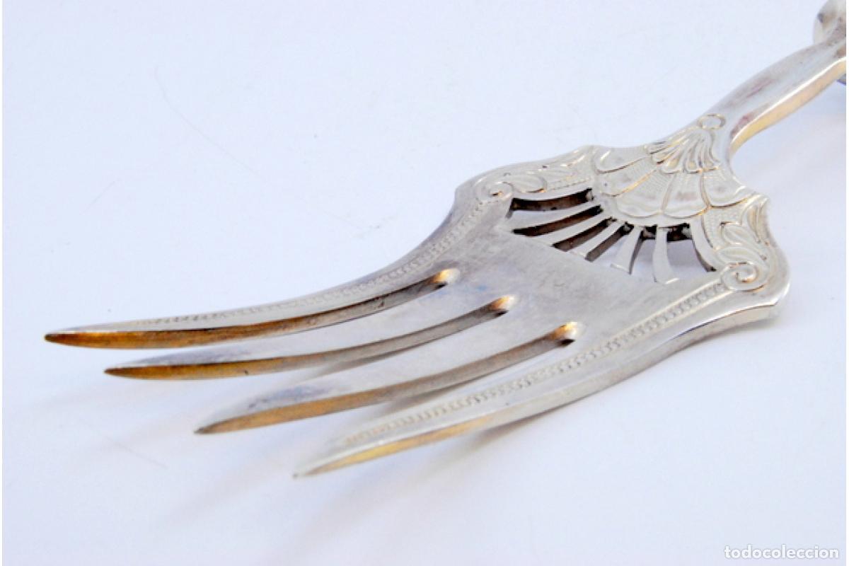 Antig&uuml;edades: Tenedor de plata, para servir pescado - Foto 6