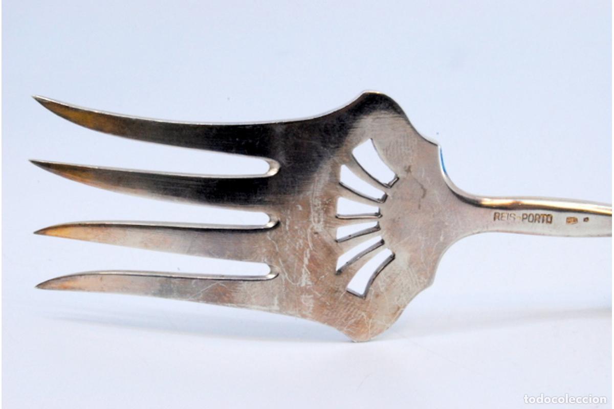 Antig&uuml;edades: Tenedor de plata, para servir pescado - Foto 10