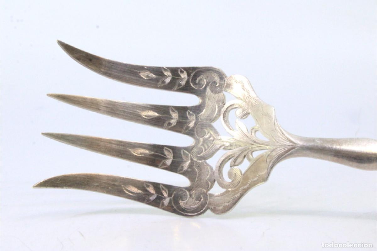 Antig&uuml;edades: Tenedor de plata, para servir pescado - Foto 2