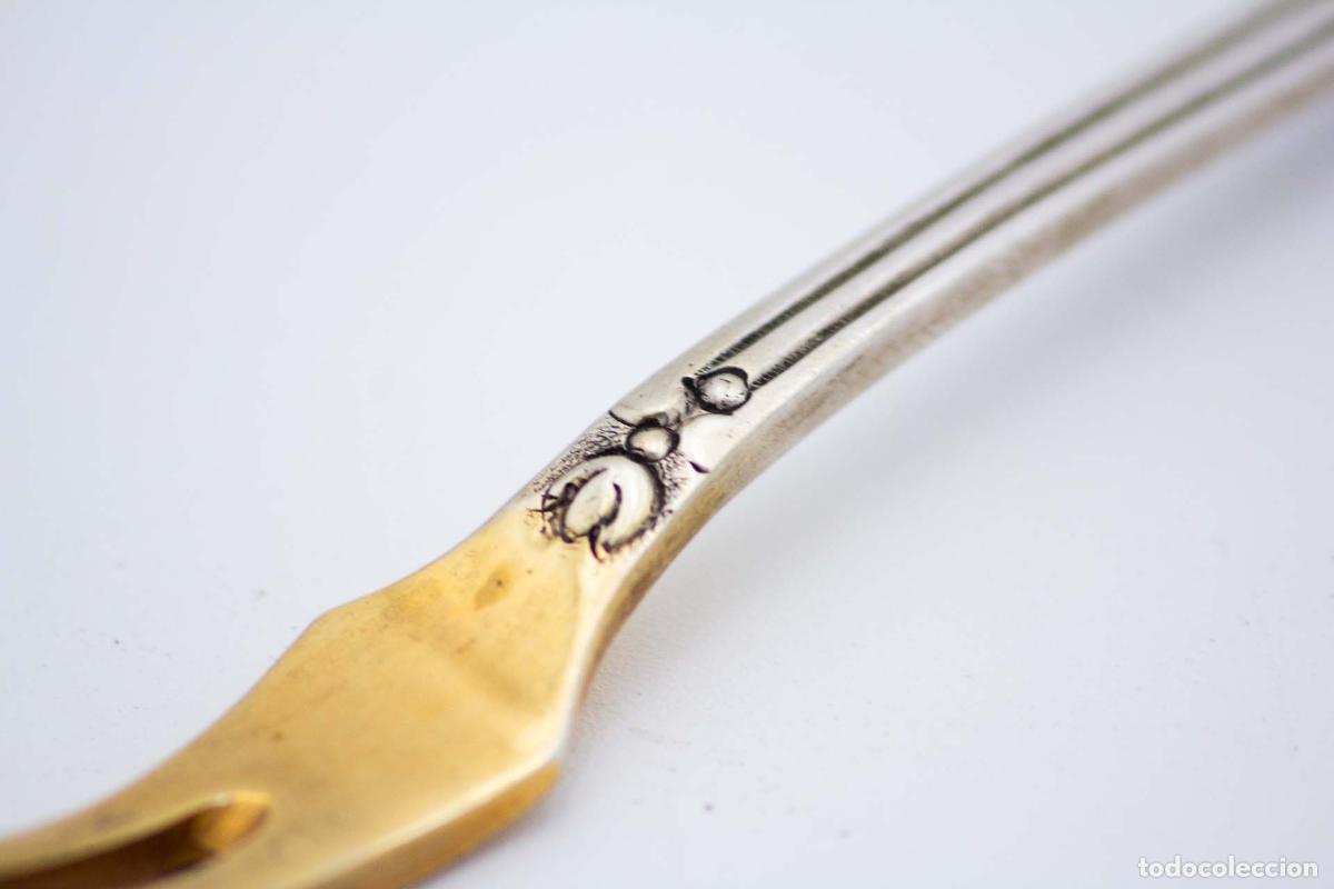 Antig&uuml;edades: Tenedor de plata para servir encurtidos - Foto 4