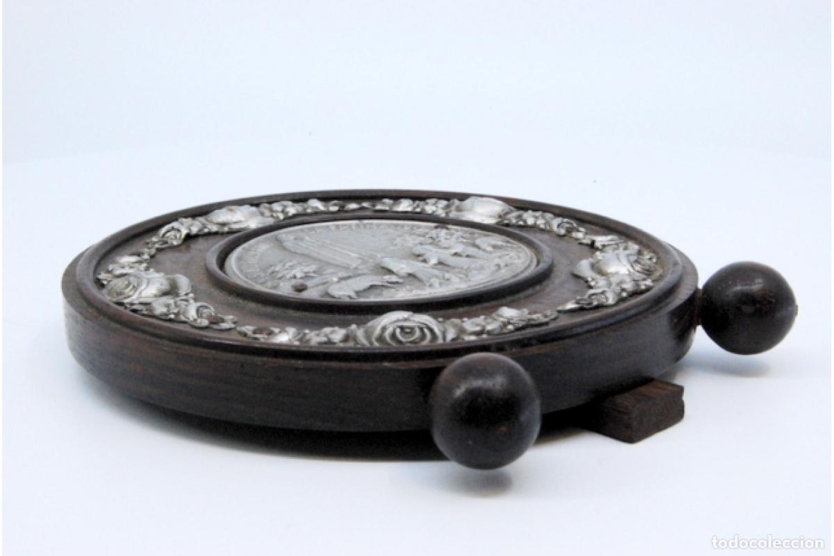 Antig&uuml;edades: Marco de madera y plata - Foto 2
