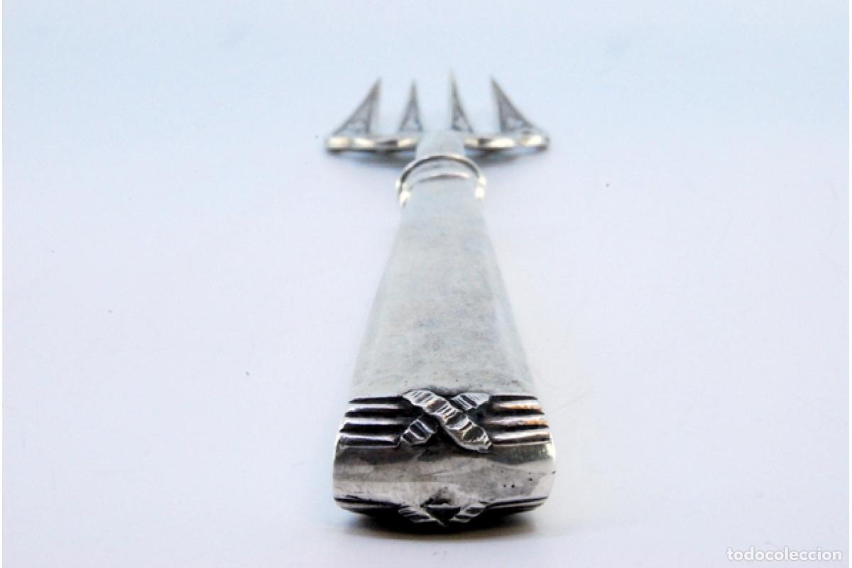 Antig&uuml;edades: Tenedor de plata, para servir pescado - Foto 4