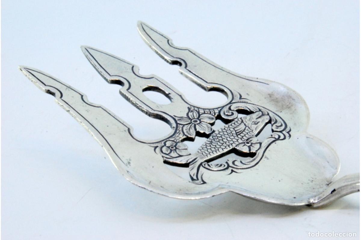 Antig&uuml;edades: Tenedor de plata, para servir pescado - Foto 4