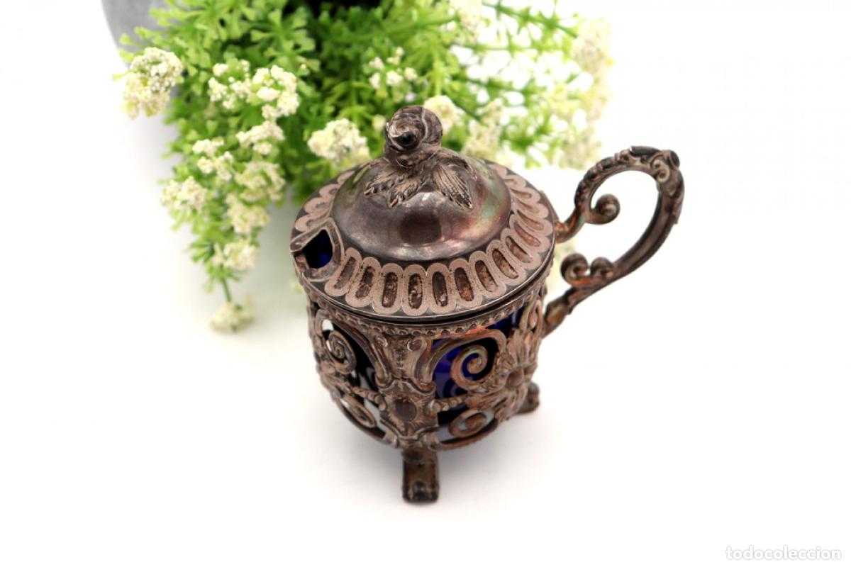 Antig&uuml;edades: bote de mostaza de plata