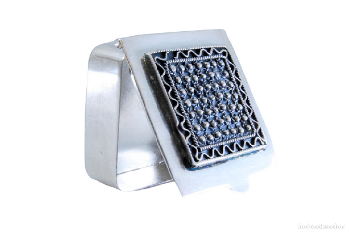 Antiquit&eacute;s: Pastillero, en color plata