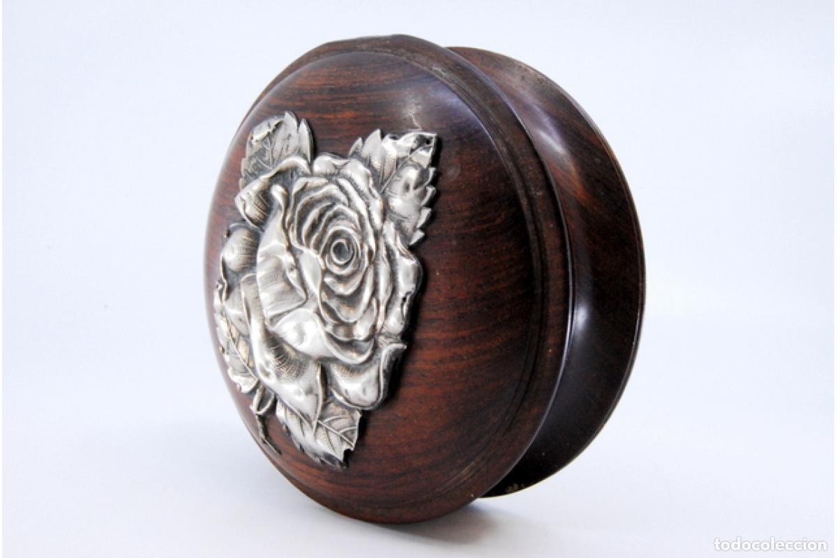 Antig&uuml;edades: Joyero, fabricado en madera y plata. - Foto 2