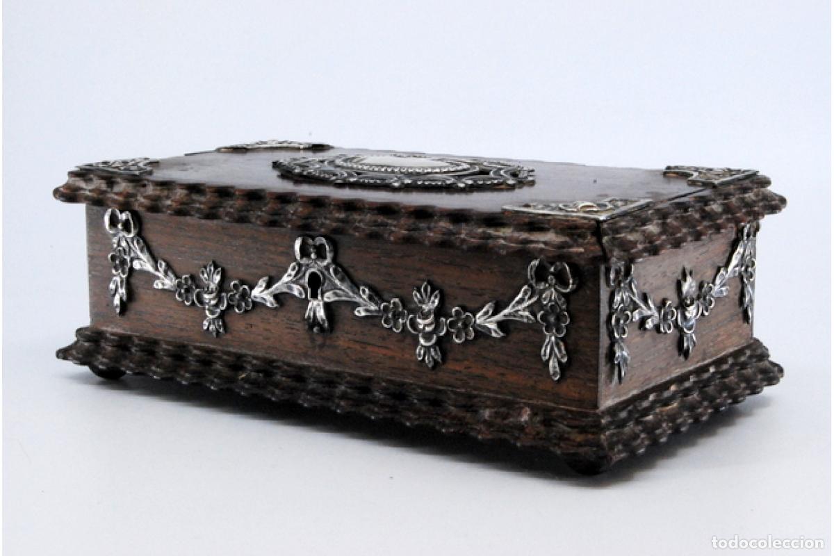 Antig&uuml;edades: Joyero, fabricado en madera y plata. - Foto 8