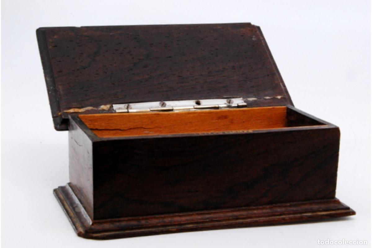 Antig&uuml;edades: Caja de sellos, fabricada en madera y plata. - Foto 9