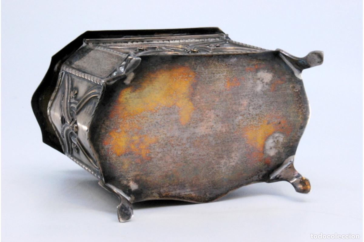 Antig&uuml;edades: Caja de joyer&iacute;a de plata - Foto 4