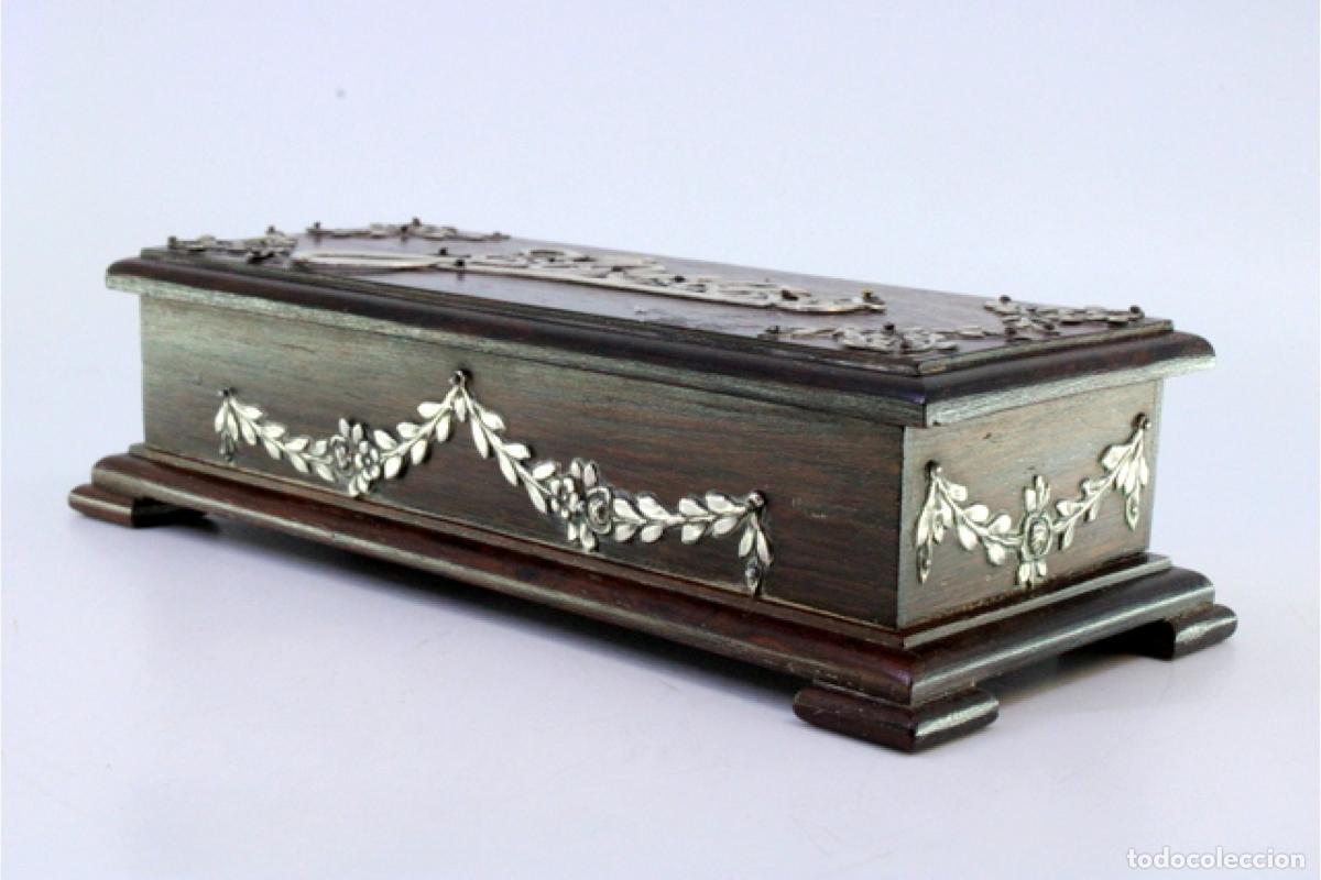 Antig&uuml;edades: Joyero, fabricado en madera y plata. - Foto 6