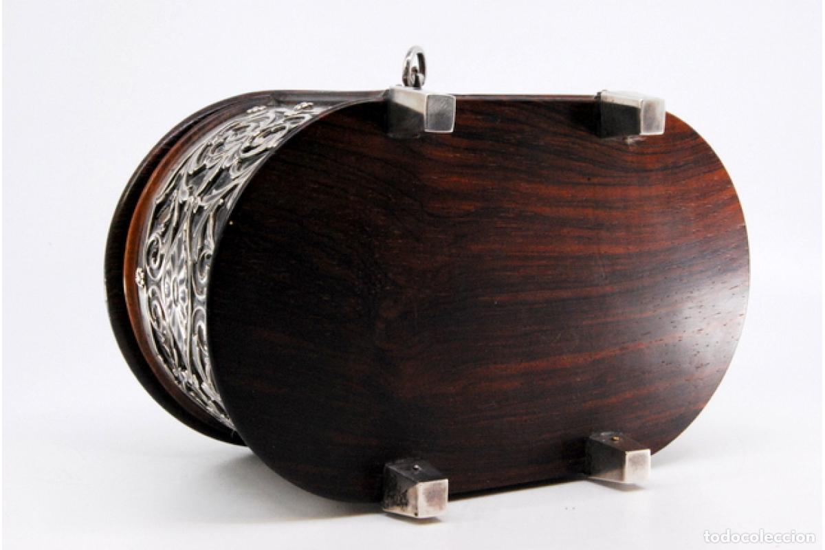 Antig&uuml;edades: Joyero, fabricado en madera y plata. - Foto 2