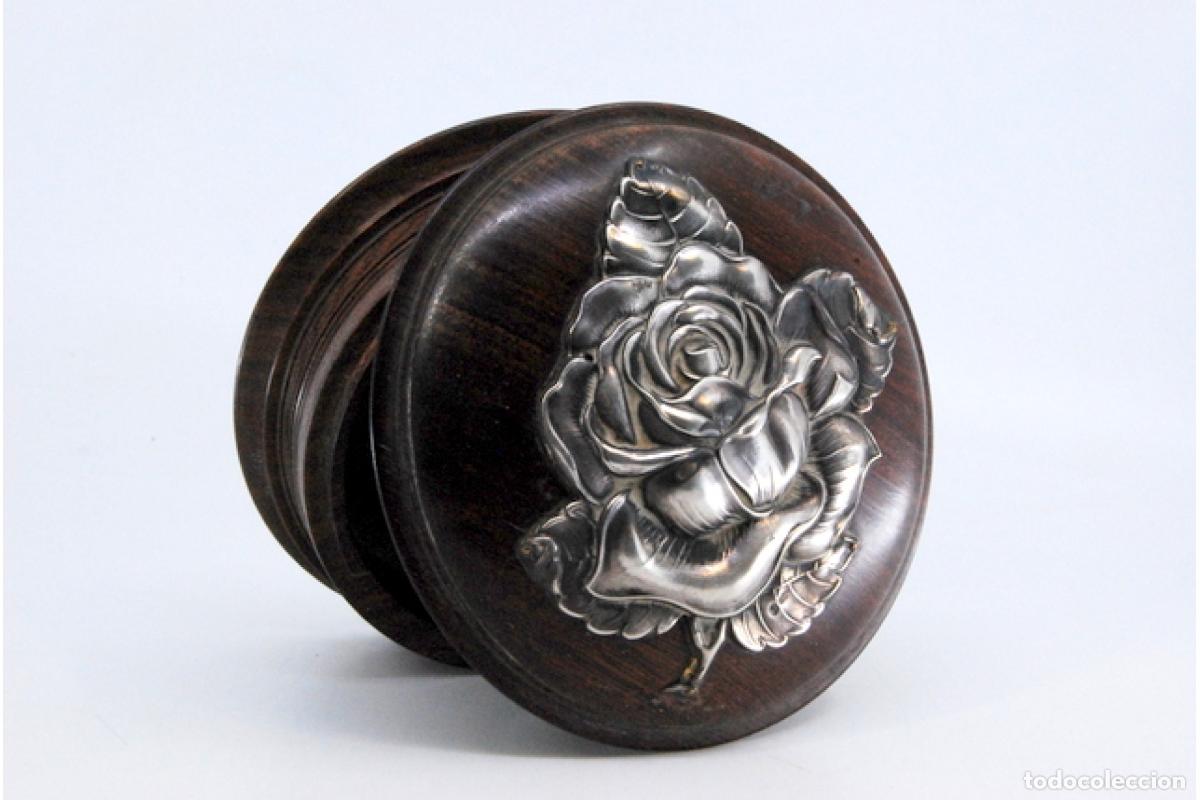 Antig&uuml;edades: Joyero, fabricado en madera y plata. - Foto 2