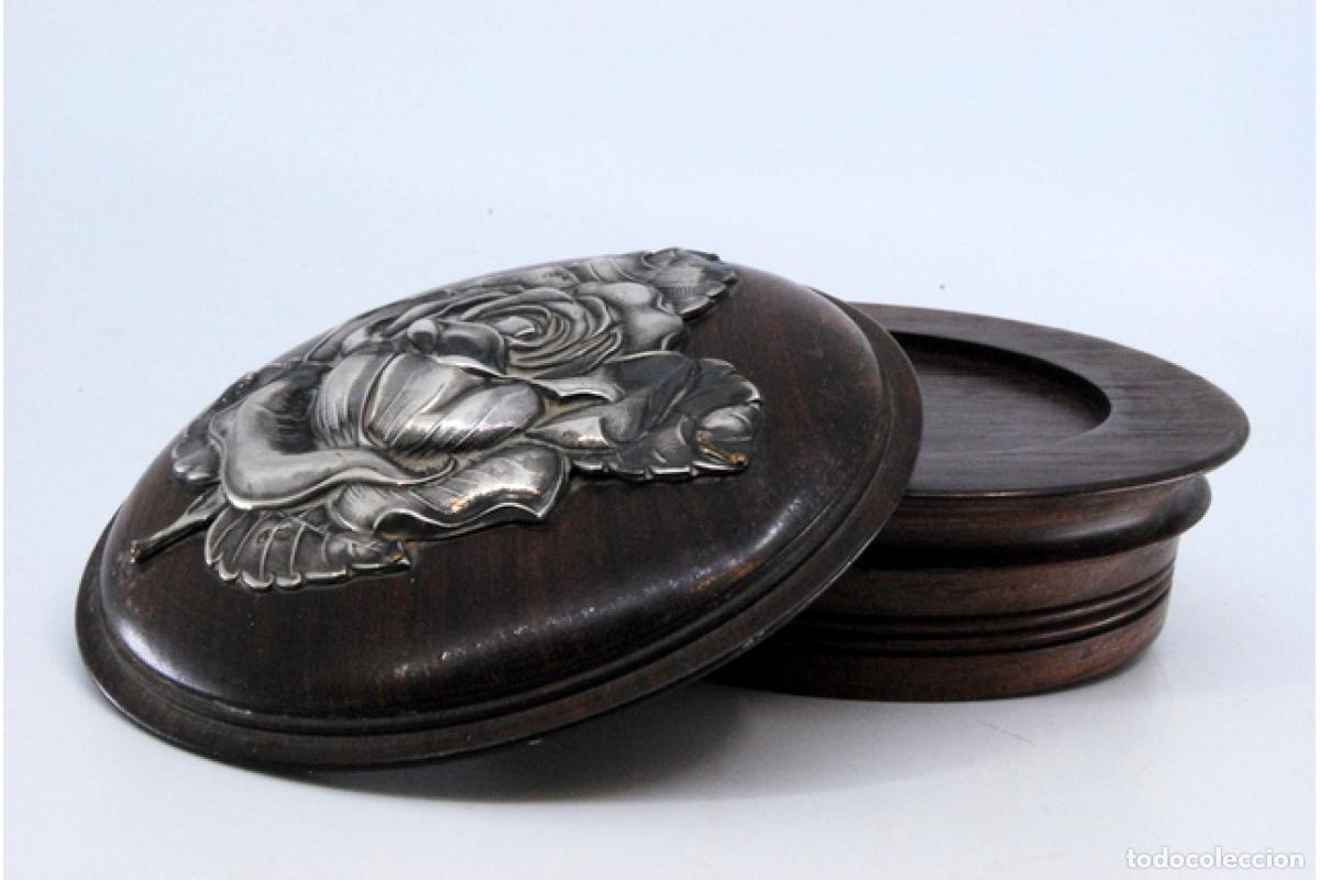 Antig&uuml;edades: Joyero, fabricado en madera y plata. - Foto 4