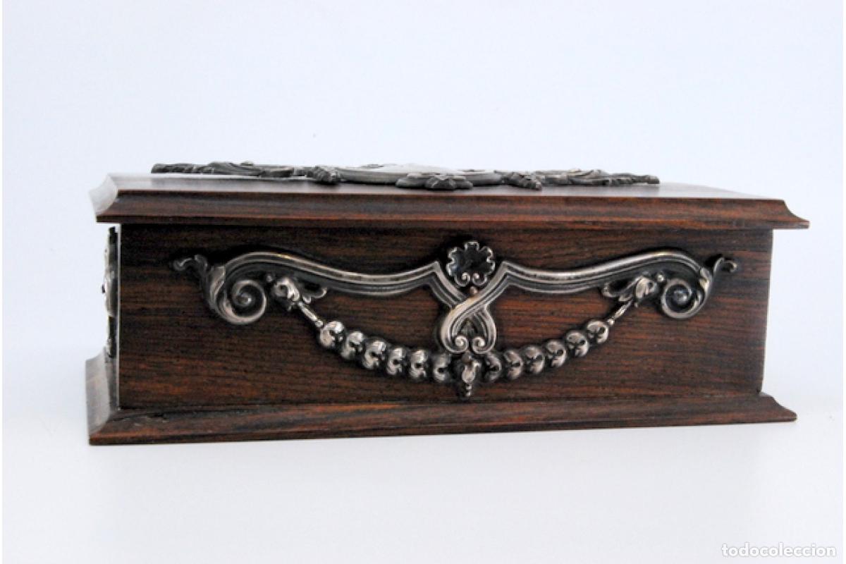 Antig&uuml;edades: Joyero, fabricado en madera y plata. - Foto 8