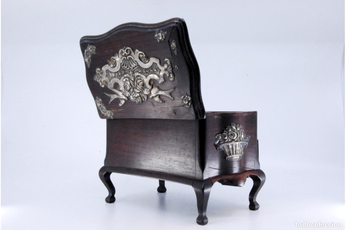 Antig&uuml;edades: Joyero, fabricado en madera y plata. - Foto 4