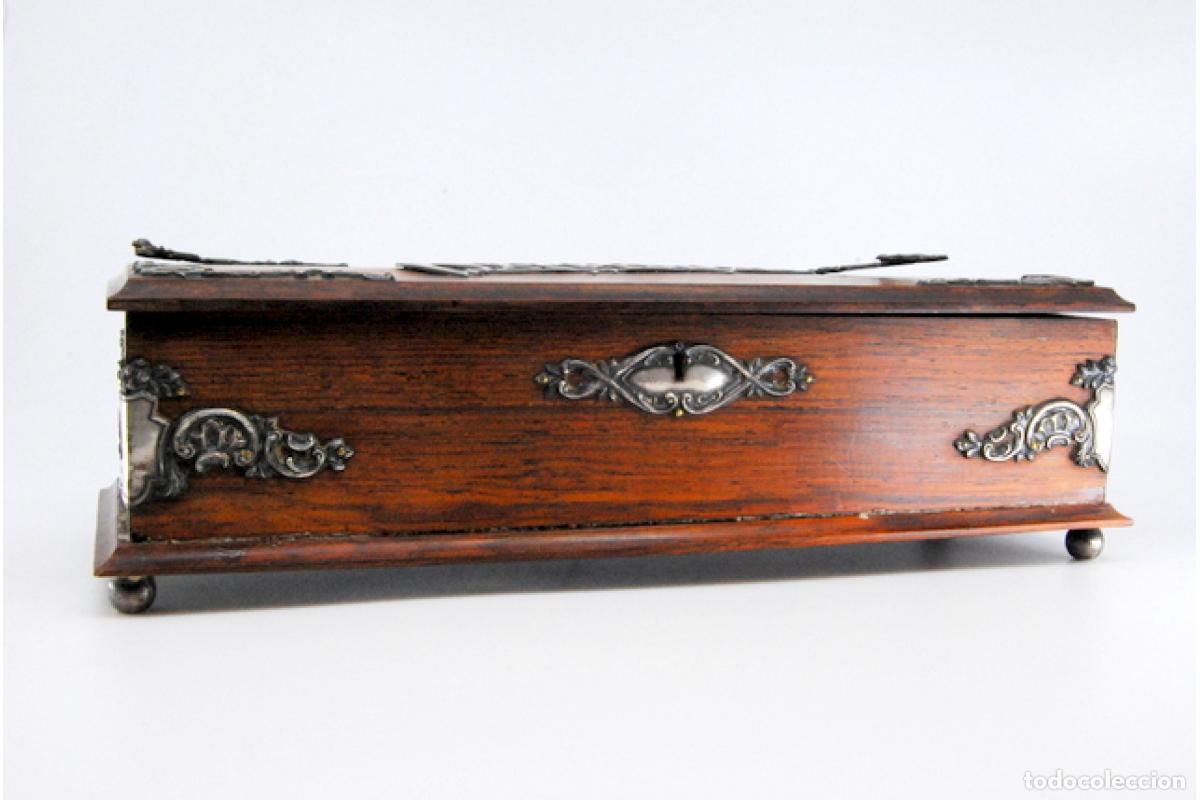 Antig&uuml;edades: Joyero, fabricado en madera y plata. - Foto 2