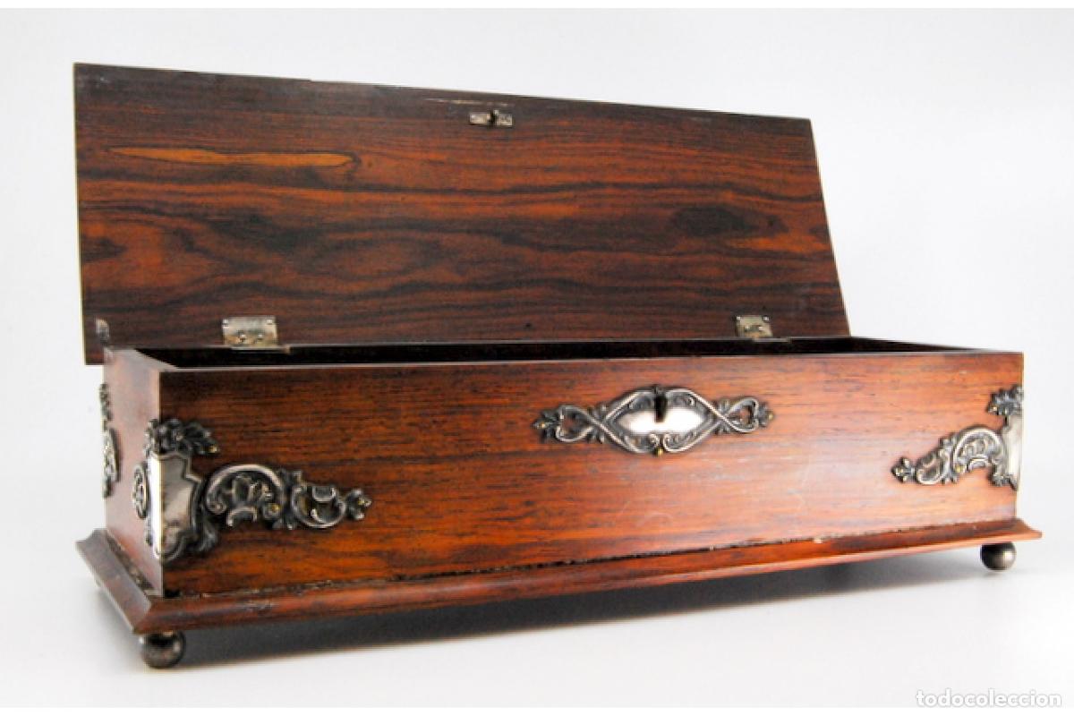 Antig&uuml;edades: Joyero, fabricado en madera y plata. - Foto 6