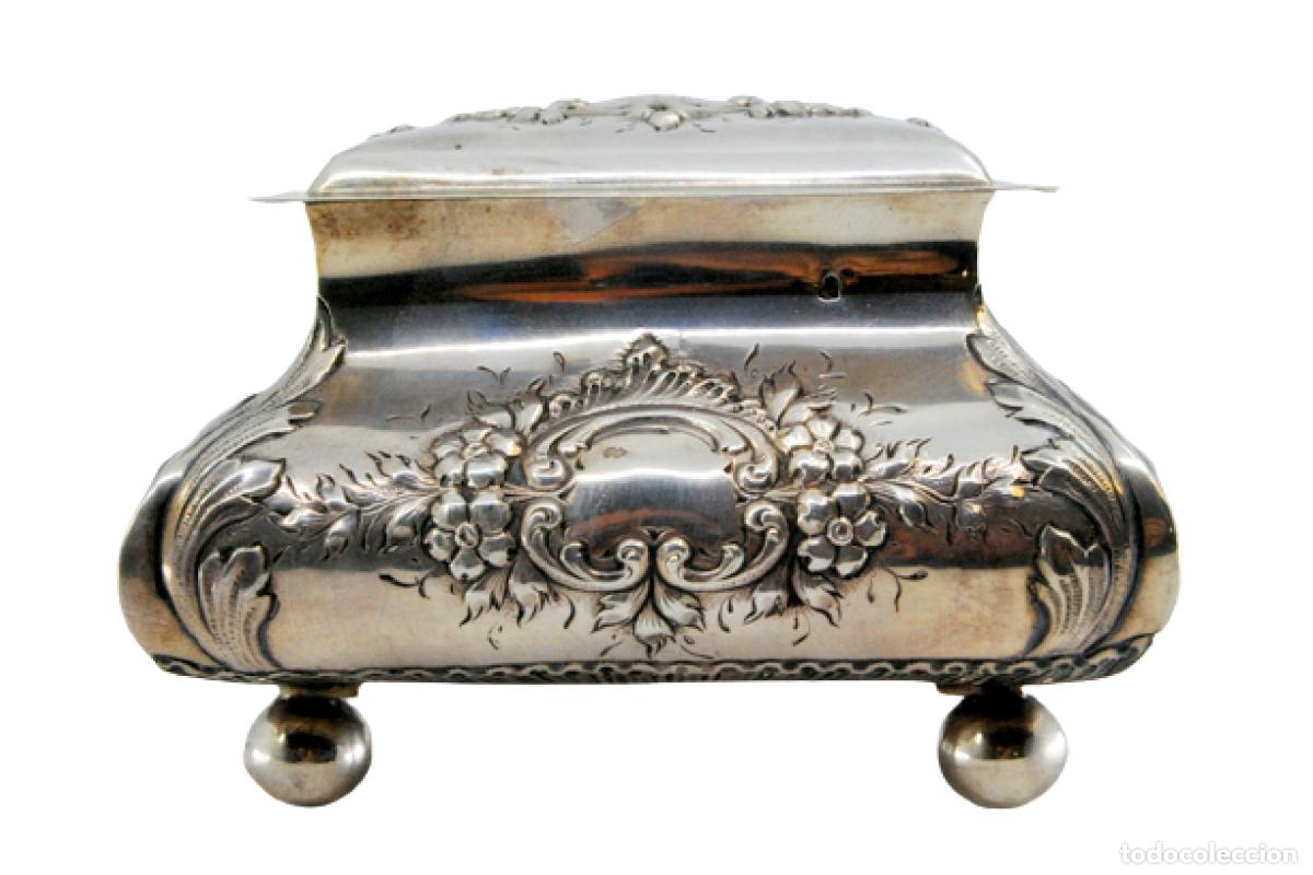 Antig&uuml;edades: Caja de joyer&iacute;a de plata - Foto 1