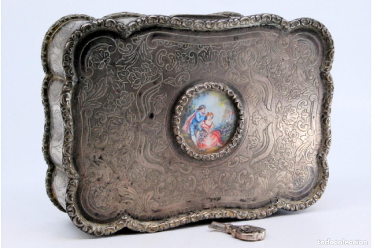 Antig&uuml;edades: Caja de joyer&iacute;a de plata - Foto 8