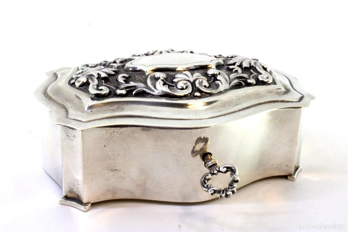 Antig&uuml;edades: Caja de joyer&iacute;a de plata - Foto 2