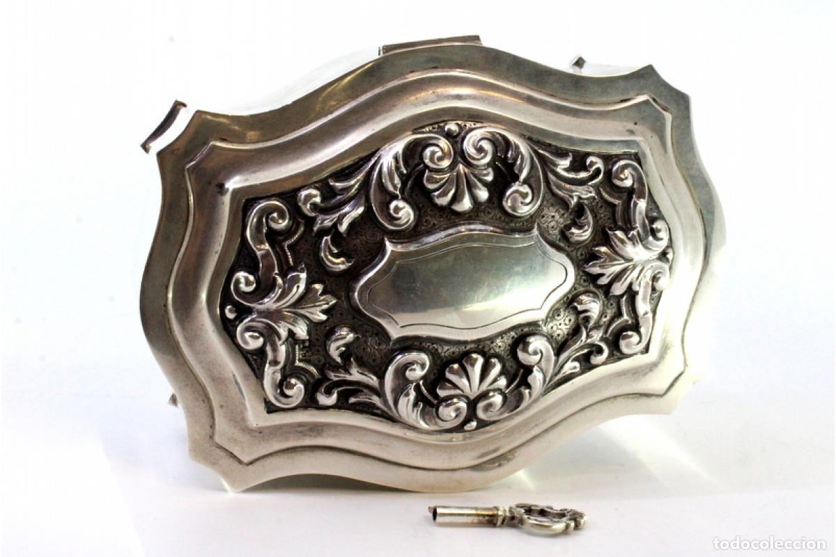 Antig&uuml;edades: Caja de joyer&iacute;a de plata - Foto 3