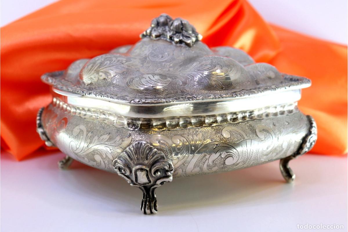 Antig&uuml;edades: Caja de joyer&iacute;a de plata - Foto 1