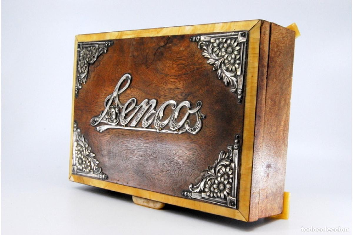 Antig&uuml;edades: Joyero, fabricado en madera y plata. - Foto 7