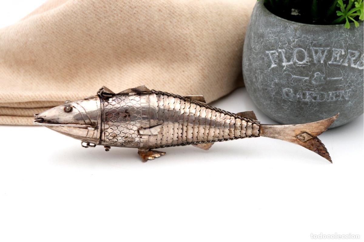 Antiguidades: Palillero de plata - Pez articulado