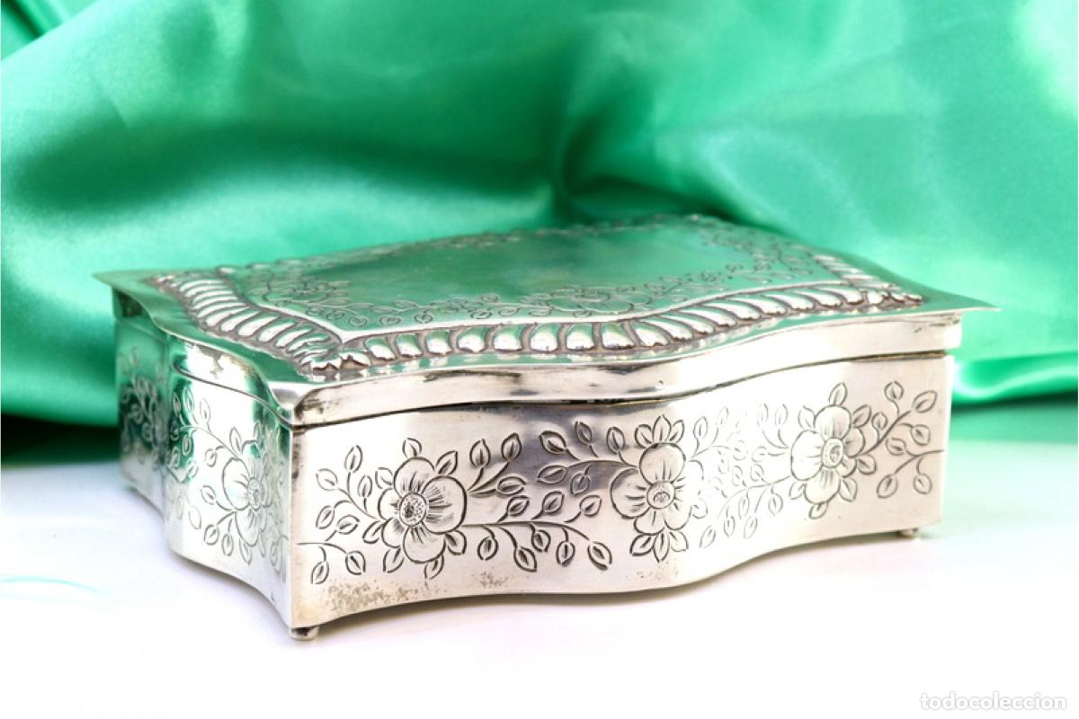 Antig&uuml;edades: Caja de joyer&iacute;a de plata - Foto 6