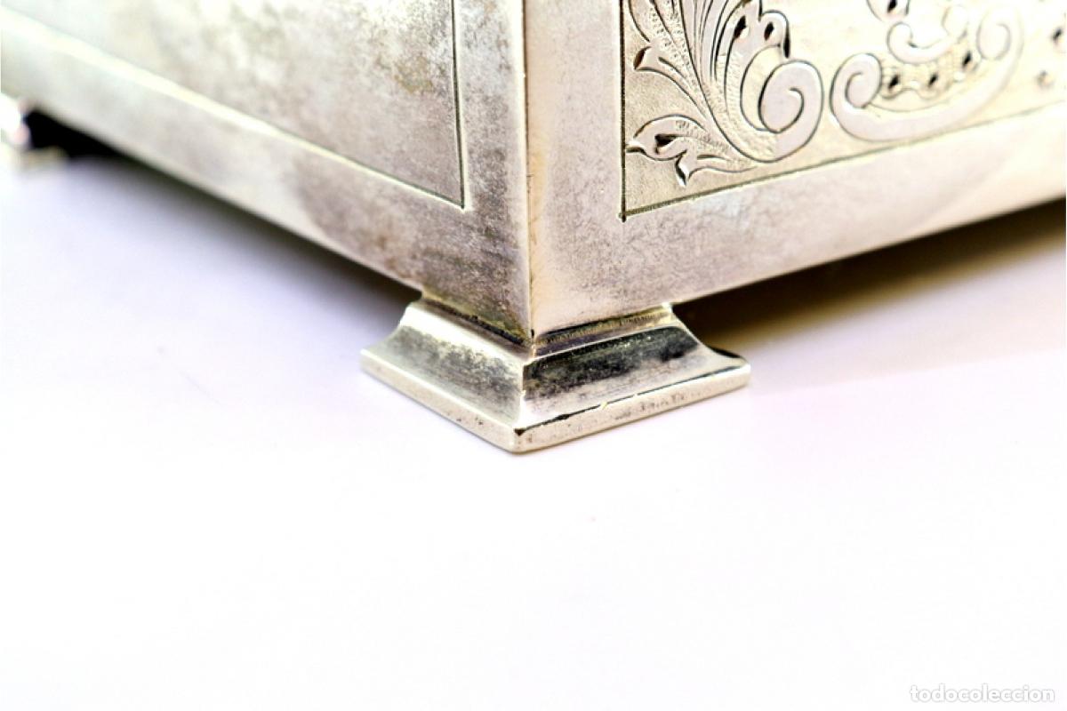 Antig&uuml;edades: Caja de joyer&iacute;a de plata - Foto 5