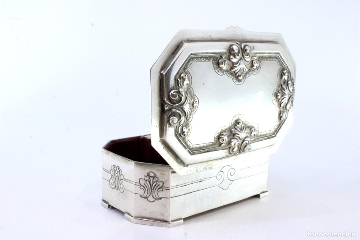 Antig&uuml;edades: Caja de joyer&iacute;a de plata - Foto 5