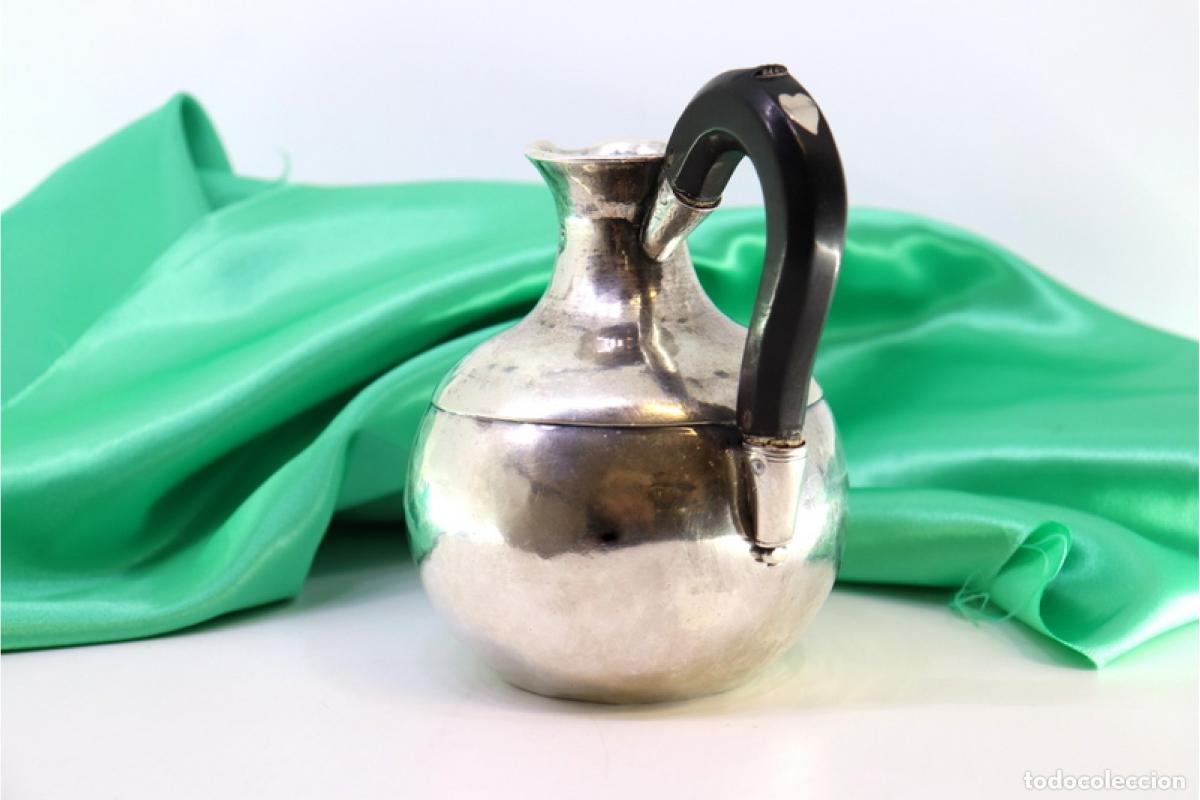 Antig&uuml;edades: Jarra de vino de plata - Foto 3