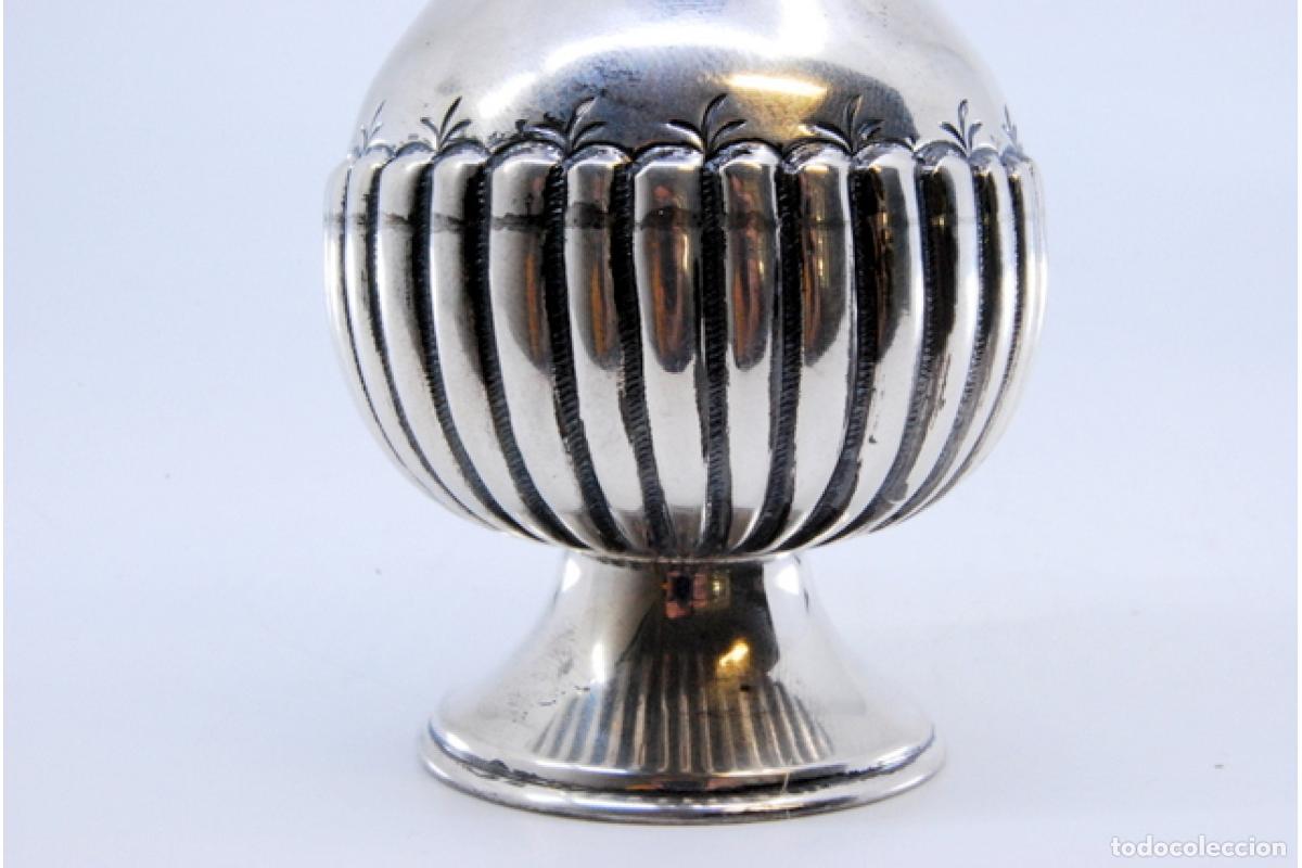Antig&uuml;edades: jarra de plata - Foto 2