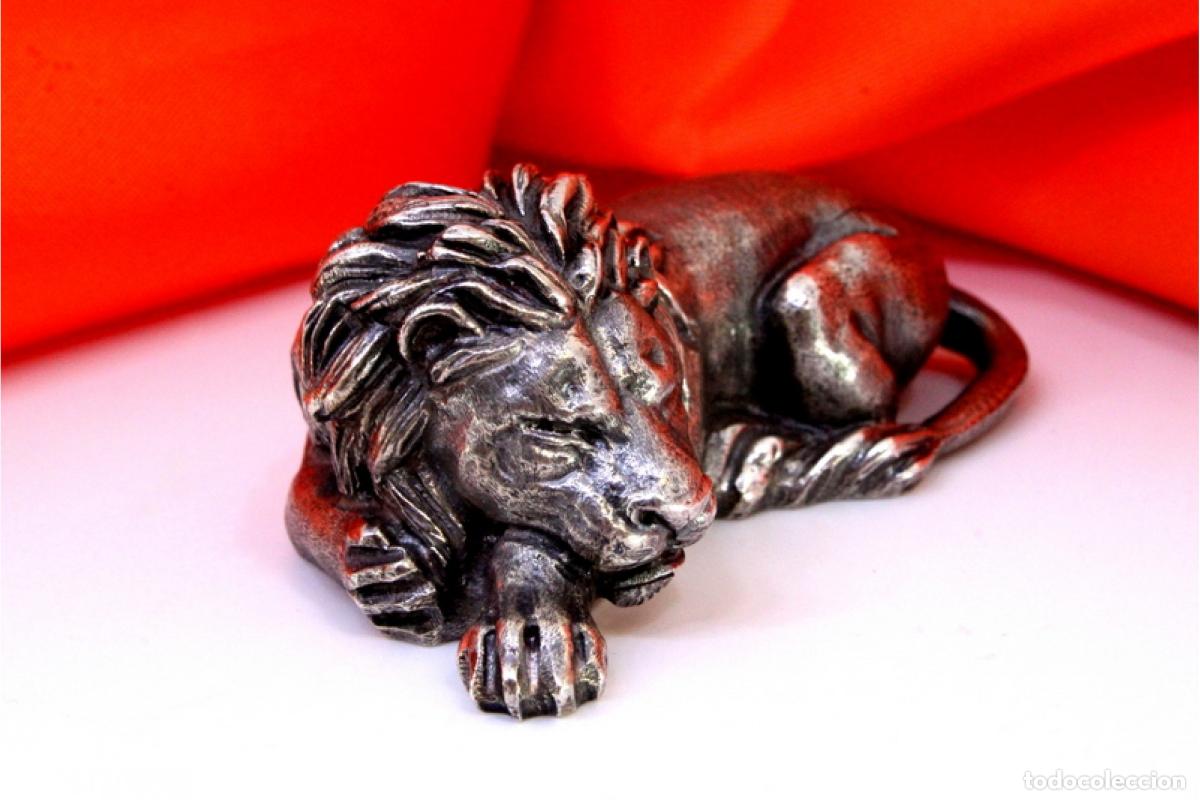 Antig&uuml;edades: Le&oacute;n de plata - Foto 1