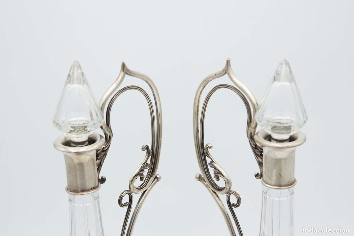 Antig&uuml;edades: Botellas de licor de plata - Foto 2