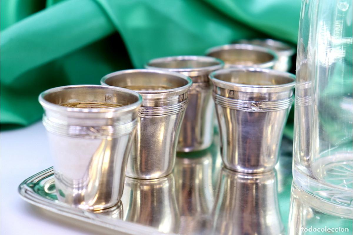Antig&uuml;edades: Botella de licor de plata - Foto 3