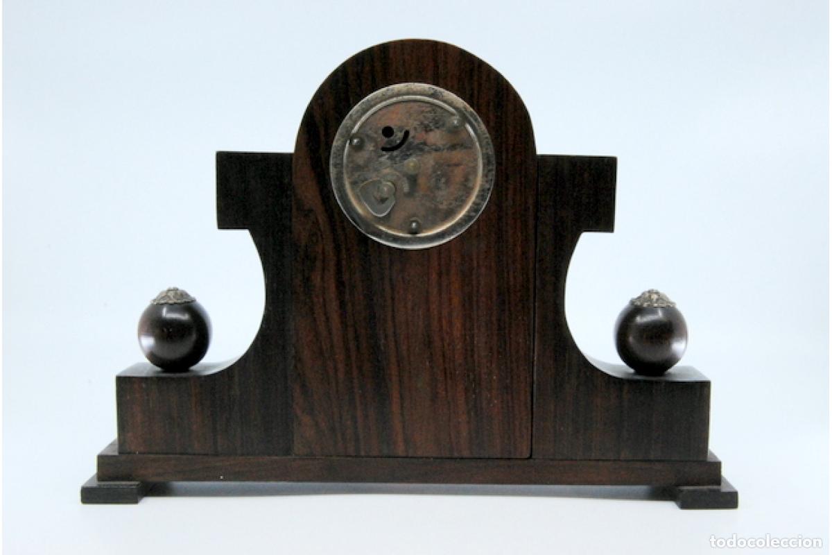 Antig&uuml;edades: Reloj de madera y plata - Foto 4