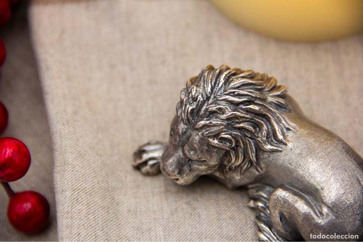Antig&uuml;edades: Le&oacute;n de plata - Foto 2