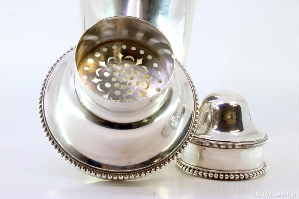 Antig&uuml;edades: Coctelera de plata - Foto 3