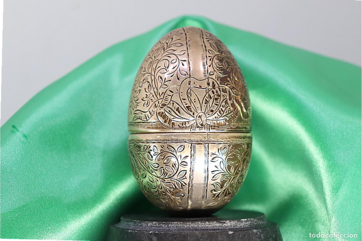 Antiguidades: Huevo de plata