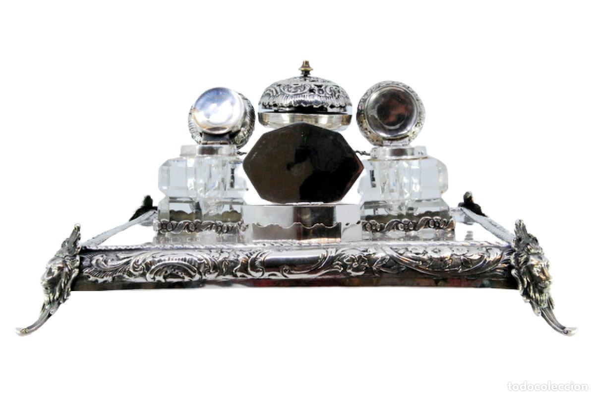Antiques: tintero de plata