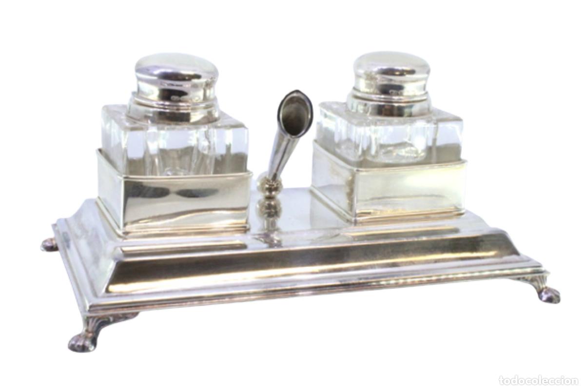 Antiguidades: tintero de plata