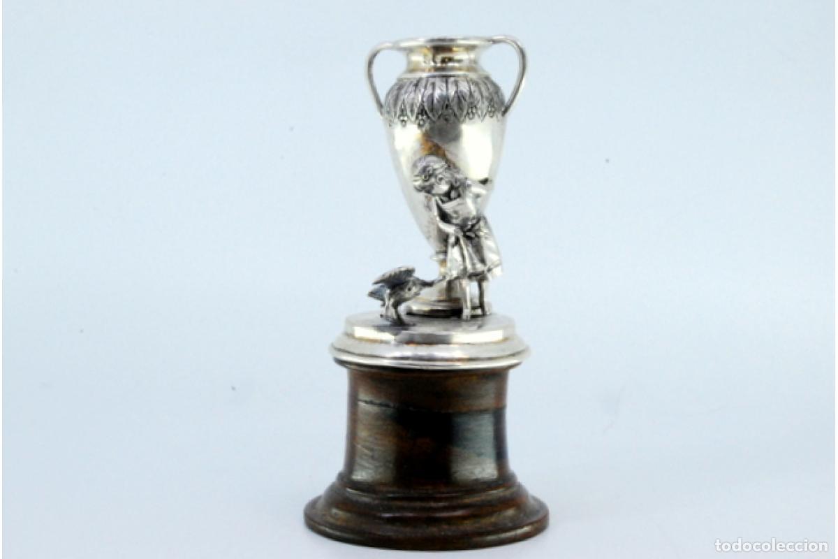 Antig&uuml;edades: Palillero de plata - Joven con &aacute;nfora - Foto 3