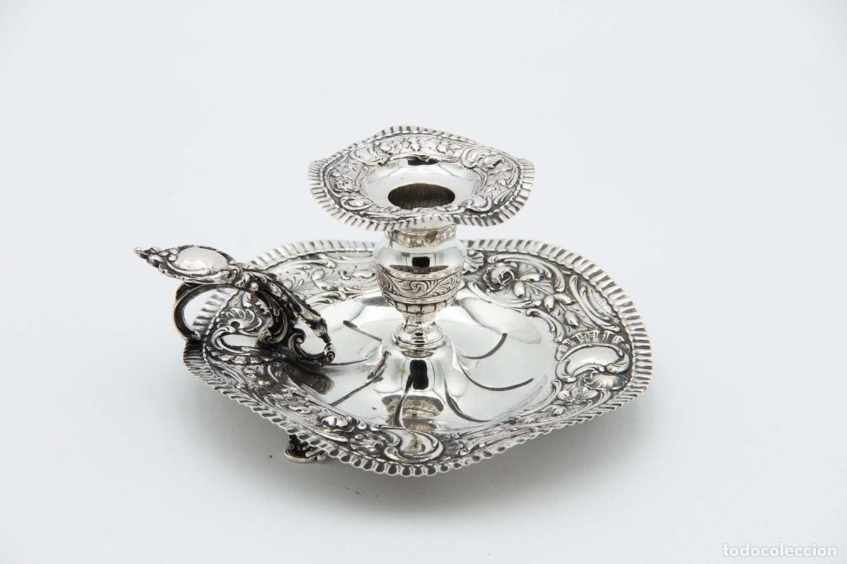 Antig&uuml;edades: Candelero de mano, en plata - Foto 2